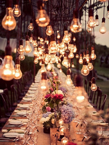 Co sądzicie o weselach w plenerze i z akcentami natury tak jak na zdjeciu? Bo ja marzę o takim :) Zapraszam na bloga po więcej inspiracji, pomyslow, dekoracji! vissien.blogspot....