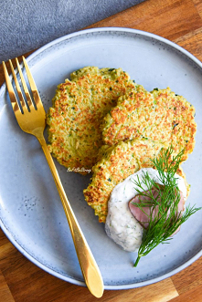 Placki z cukinii i ziemniaków FIT. Przepis po kliknięciu w zdjęcie.