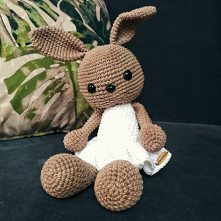 ręcznie robiony króliczek 
wypełniony antyalergiczną kulką silikonową idealny na prezent 

#mybunny #handmade #zbaawkidladzieci #dladzieci #przytulanka #maskotka #prezent 

IG: ...