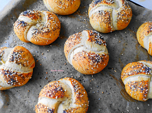 Niemieckie bułeczki – Lauge...