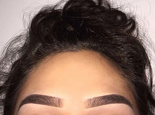 5 najczęściej popełnianych błędów podczas malowania brwi