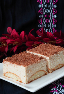 Sernik o smaku biszkoptowym. 
Mamy ochotę na sernik, ale nie mamy ochoty piec go tak długo. Oto przepis na przepyszny sernik na zimno. Bez pieczenia, więc  robi się go szybko, a...