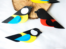 Tutorial ukazujący sposób wykonania ptaka z wykorzystaniem papierowych serc ;)