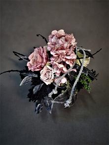 Piękne stroiki na cmentarz od totaldeco.pl