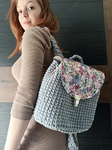 plecak na szydełku.