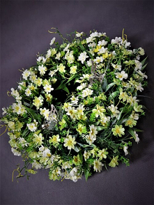 Wieniec kwiatowy od totaldeco.pl