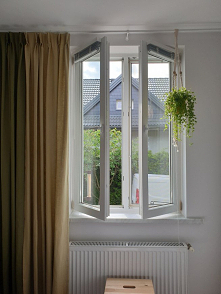 Moskitiera okienna, lniane zasłony, żaluzje - sprawdź ofertę  na NASZE DOMOWE PIELESZE