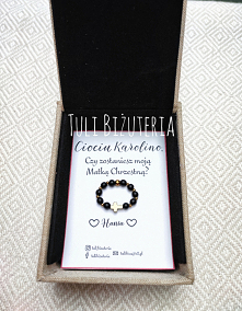 Pierścionek różaniec z pytaniem "Czy zostaniesz moją Matką Chrzestną?" idealny prezent dla przyszłej Matki Chrzestnej. więcej wzorów na fanpage Tuli Biżuteria