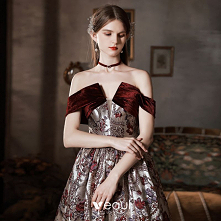 Vintage Burgund Z Koronki Kwiat Sukienki Na Bal 2022 Princessa Przy Ramieniu Kótkie Rękawy Bez Pleców Długie Sukienki Wizytowe