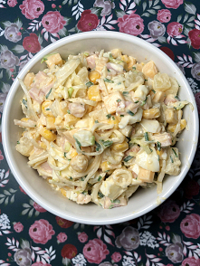 Sałatka hawajska z szynką