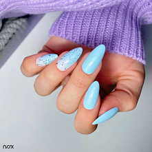 A może manicure z odrobiną świeżości? Przed Wami czarująca Mięta w iście mroźnych tonach! 