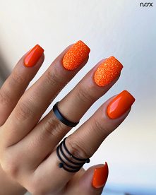 Kolorki na lato gotowe? Jeżeli nie, to mamy dla Was idealną okazję! W naszej strefie promocji pojawiło się kilkanaście nowych produktów, przecenionych aż do 50%! Wśród nich znaj...