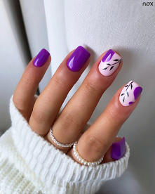 Jesień to nie tylko stonowane kolory, ale również piękne fiolety, dlatego dzisiaj mamy dla Was stylizację z wykorzystaniem efektownej Śliwki! Jak Wam się podoba taki odcień? 