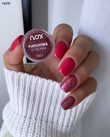 Każdy z naszych Efektów Syrenki ma dwa oblicza: wersję błyszczącą i gładką niczym tafla lodu oraz wersję szorstką niczym szron. Którą z nich wybierzesz? 