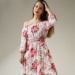 Długa sukienka w kwiaty. Zw...
