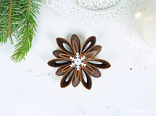 Tutorial ukazujący sposób wykonania śnieżynek z wykorzystaniem pianki kreatywnej ;)