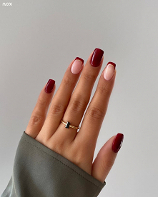 Dzisiaj mamy dla Was kolejną stylizację emanującą elegancją z wykorzystaniem jedynie 2 kolorów! W roli głównej zjawiskowy Dracula w towarzystwie bazy kauczukowej Light Pink! 