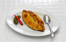 Empanadas z kurczakiem i warzywami