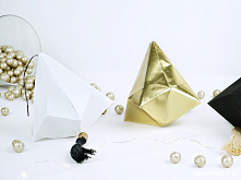 Tutorial ukazujący sposób wykonania bombki – diamentu techniką origami ;)