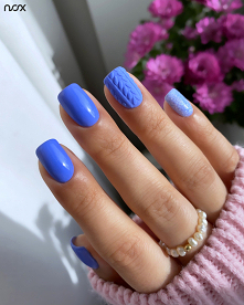 Dwa efekty na jednej stylizacji? Jak najbardziej! W roli głównej kolor Angel's Touch oraz pyłek Baśniowa Syrenka! ❄