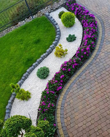 Widok z okna - Ogród mk3ania | Front yard garden design, Landscape design, Small front yard landscaping