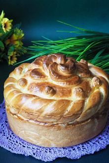 Chleb paska (Wielkanocny chleb z Ukrainy)
