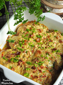 Kurczak pod kremową pierzynką z boczkiem