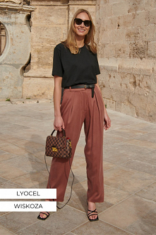 Basicowe i unikatowe ubrania damskie utrzymane w zgaszonej kolorystyce, dzięki czemu doskonale połączysz je, z tym co już masz w szafie! Sprawdź More Moi i kup sukienki czy tshi...