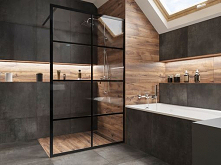 Łazienka na poddaszu. Połączenie płytek drewnopodobnych, ciemnego betonu i industrialnych dodatków. Projekt: Synage | domni.pl | #poddasze #łazienka #wnętrze #projekt #dom #wann...