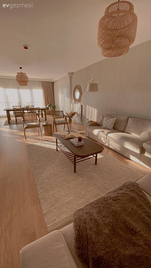 Niezbędna wiklina i drewno w tym domu w Ankarze! | House Tour Chodźmy zobaczyć z tobą nowy dom. Nasz cel nie jest obcy! Pani Aynur, u której gościliśmy rok temu w jej starym dom...