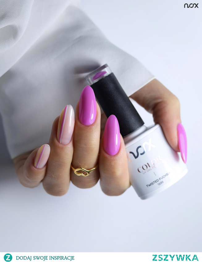 Wiosna to nie tylko subtelne pastele, ale również efektowne neony! W roli głównej Twisted Fuchsia, czyli fuksjowy lakier hybrydowy! 