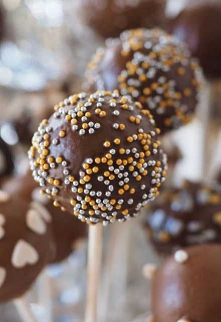 Cake pops - kulki na patyku - przepis od MniamMniam