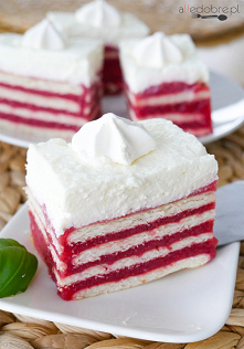 Pyszny deser z truskawkami