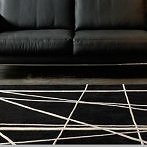 Okładka na biało i czarno